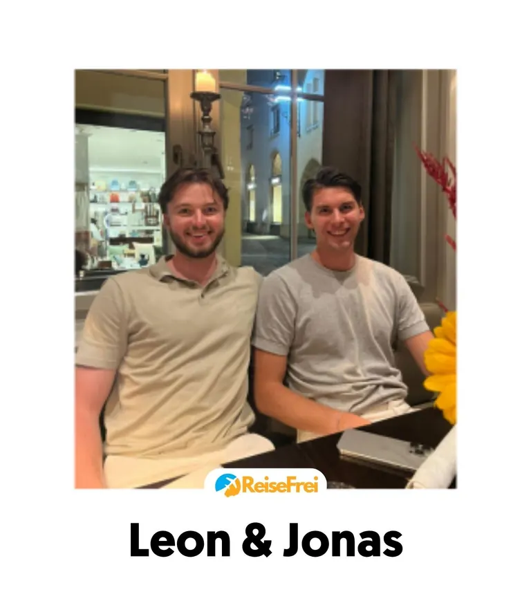Jonas und Leon, die Gründer von ReiseFrei